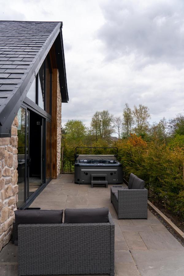 Plas Coch Luxury Barn Llanddeiniolen Exterior photo